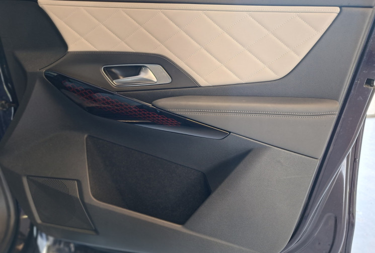 DS DS 7 Crossback  E-tense 300 ETA8 Plug in Hybrid 4X4 RIVOLI