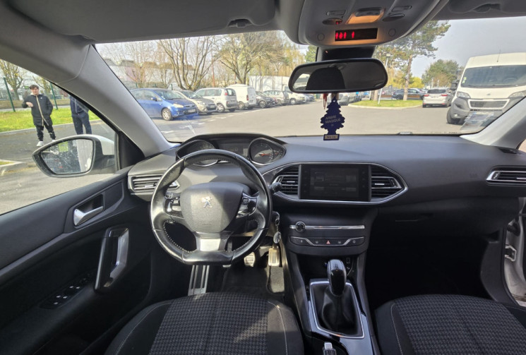 Peugeot 308 1.2 PURETECH 110 S&S STYLE