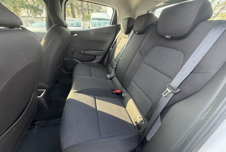 Renault Clio V / 1.6 E-TECH / 140 CH / BUSINESS