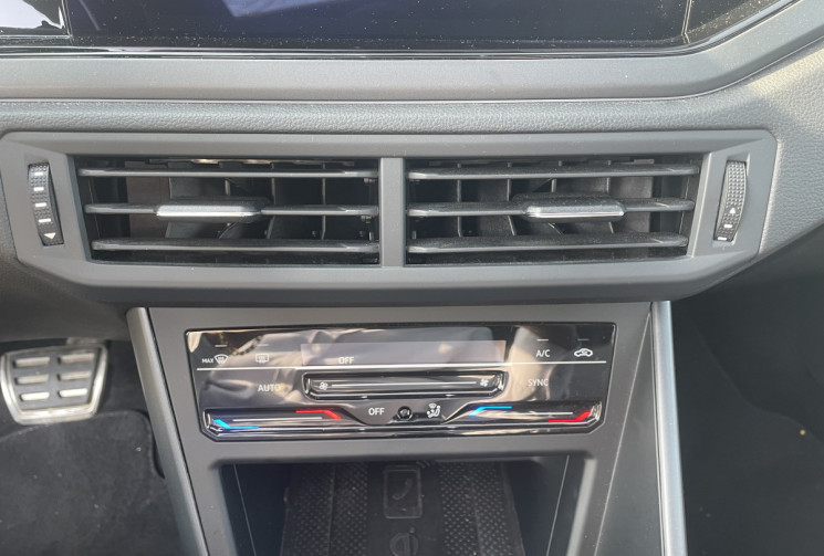 Volkswagen Taigo  1.5 TSI DSG7 R-LINE 150 / 1ERE MAIN /  GARANTIE CONSTRUCTEUR