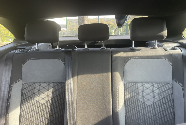 Volkswagen Taigo  1.5 TSI DSG7 R-LINE 150 / 1ERE MAIN /  GARANTIE CONSTRUCTEUR