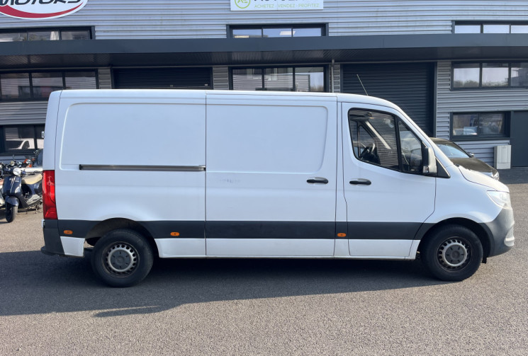 Mercedes Sprinter 314 cdi 143 ch L2H1 / CARPLAY / CAMERA DE RECUL / Révision MERECEDES OK / CARPLAY