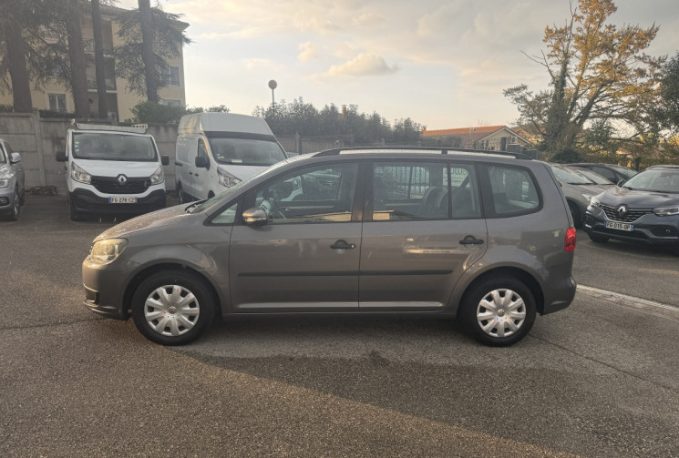 Volkswagen Touran 1.6 TDI / 105 CH / TRENDLINE / DISTRIB OK MARS 26 