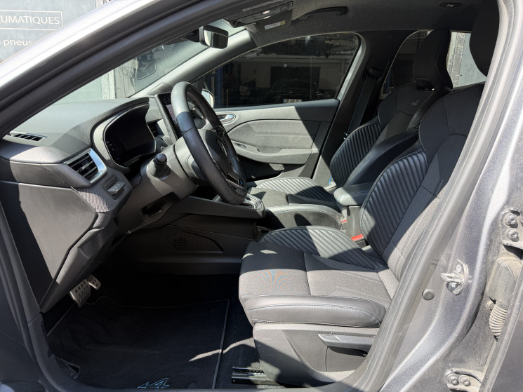 Renault Clio RENAULT CLIO 1.6 E-TECH 145 / ESPRIT ALPINE / HYBRID / ATTELAGE / 