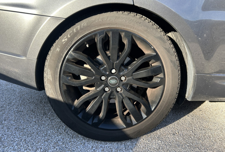 Land-Rover Range Rover Sport II 3.0 SDV6 306 Ch HSE DYNAMIC AUTO * TOIT OUVRANT * SIEGES CHAUFFANTS