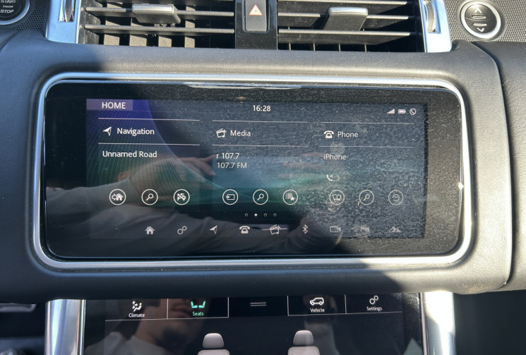 Land-Rover Range Rover Sport II 3.0 SDV6 306 Ch HSE DYNAMIC AUTO * TOIT OUVRANT * SIEGES CHAUFFANTS