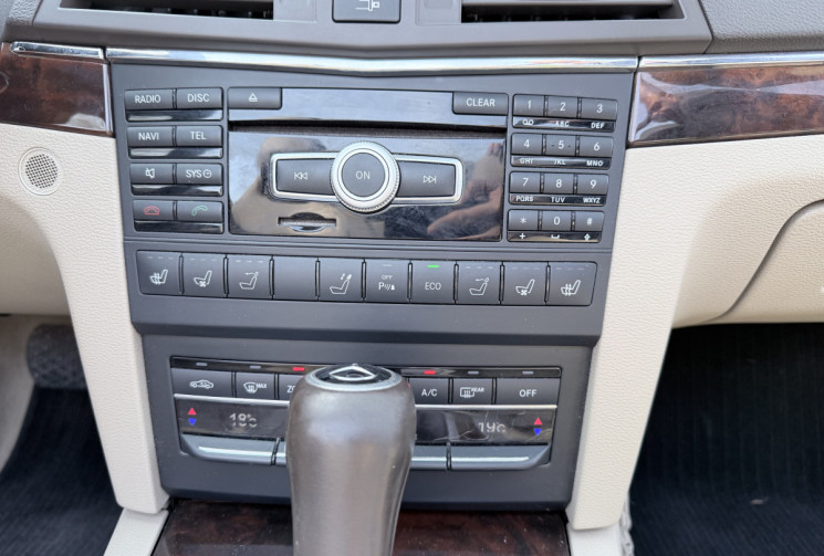 Mercedes CLASSE E CABRIOLET E250 CGI Avantgarde 204 7G-Tronic * Entretien suivi à jour