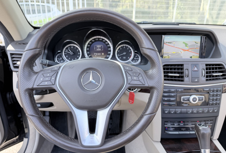 Mercedes CLASSE E CABRIOLET E250 CGI Avantgarde 204 7G-Tronic * Entretien suivi à jour