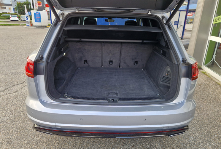 Volkswagen Touareg III 3.0 TDi V6 24V DPF Blue motion Tiptronic 286 cv Boîte auto