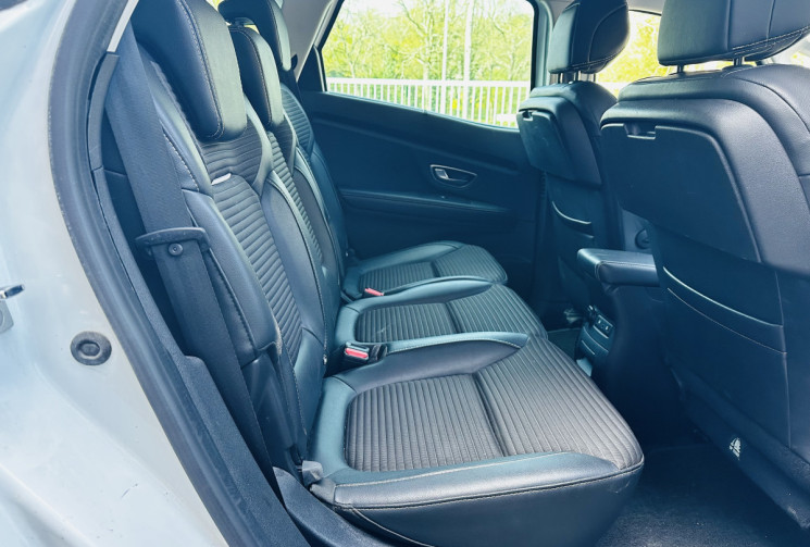 Renault Scénic 1.5 dCi 110ch 