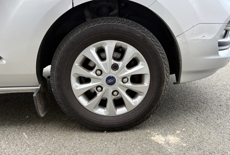 Ford Tourneo Custom 310 L2H1 2.0 TDCi 130 ch Titanium 8 places + équipement Van aménagé 