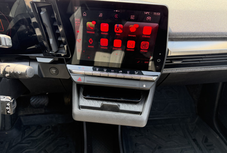 Renault Megane E-Tech EV60 220 ch Equilibre optimum charge / Suivi Renault / 1ère main / SOH 95.8%