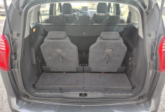 Peugeot 5008 1.6 E-HDi BLUE LION 115 cv * 7 PLACES * DISTRIBUTION FAITE * CARPLAY * CARNET COMPLET 