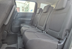 Peugeot 5008 1.6 E-HDi BLUE LION 115 cv * 7 PLACES * DISTRIBUTION FAITE * CARPLAY * CARNET COMPLET 