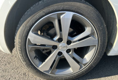 Peugeot 308 GT-Line 1.2 Essence 130cv BVA
