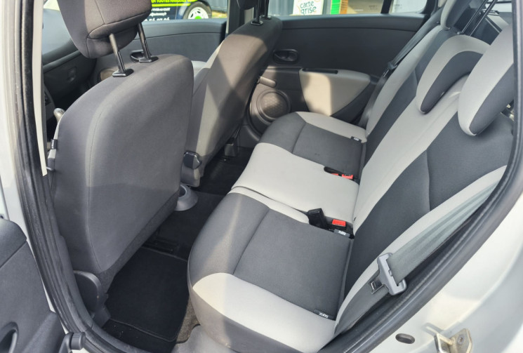 Renault Clio III ESTATE 1.5 DCI 75 ATHENTIQUE CLIM