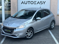 Peugeot 208 1.2 VTi Style 5p / Courroie de distribution neuve