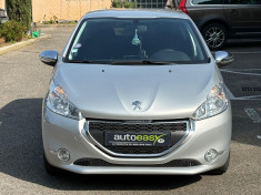 Peugeot 208 1.2 VTi Style 5p / Courroie de distribution neuve