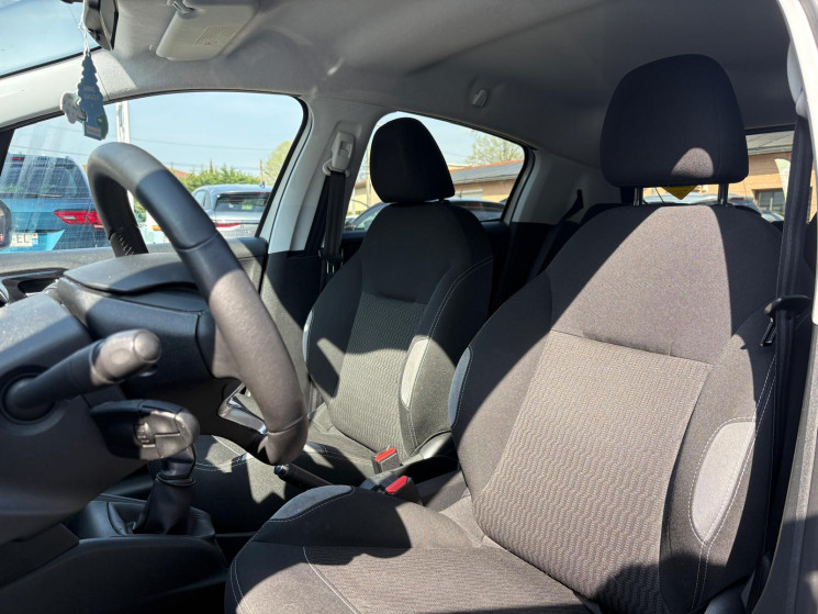 Peugeot 208 1.2 VTi Style 5p / Courroie de distribution neuve