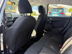 Peugeot 208 1.2 VTi Style 5p / Courroie de distribution neuve