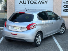 Peugeot 208 1.2 VTi Style 5p / Courroie de distribution neuve