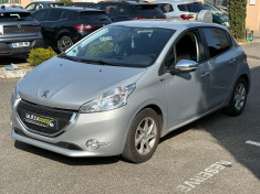 Peugeot 208 1.2 VTi Style 5p / Courroie de distribution neuve