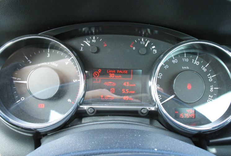 Peugeot 3008 1.6 HDi 112 ALLURE