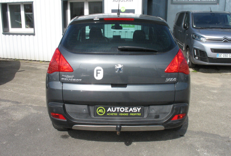 Peugeot 3008 1.6 HDi 112 ALLURE