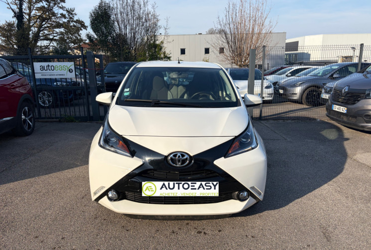 Toyota Aygo 1.0 / 69 CH / X-PLAY / CLIM