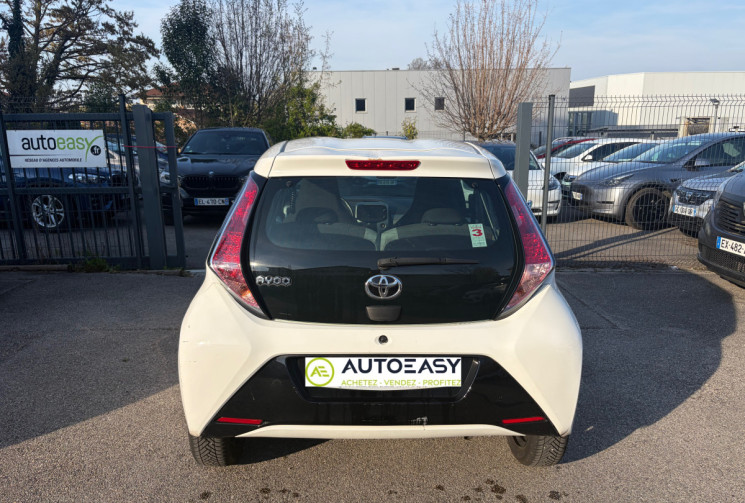 Toyota Aygo 1.0 / 69 CH / X-PLAY / CLIM