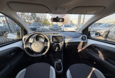 Toyota Aygo 1.0 / 69 CH / X-PLAY / CLIM