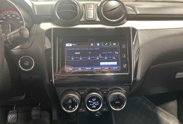 Suzuki Swift 1.2 hybrid PACK