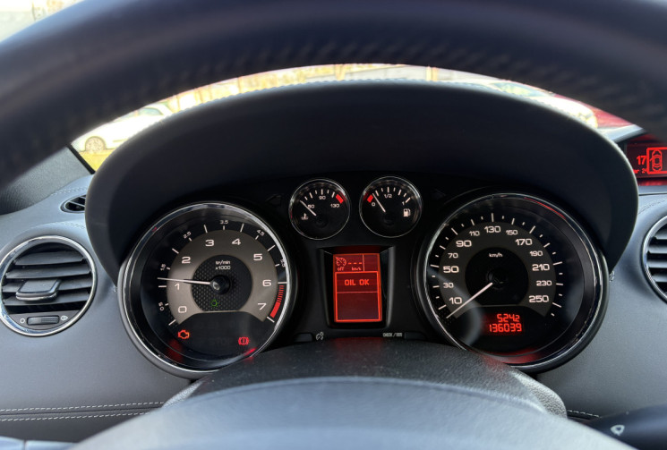 Peugeot RCZ 1.6 THP 156ch (chaine distribution remplacée)