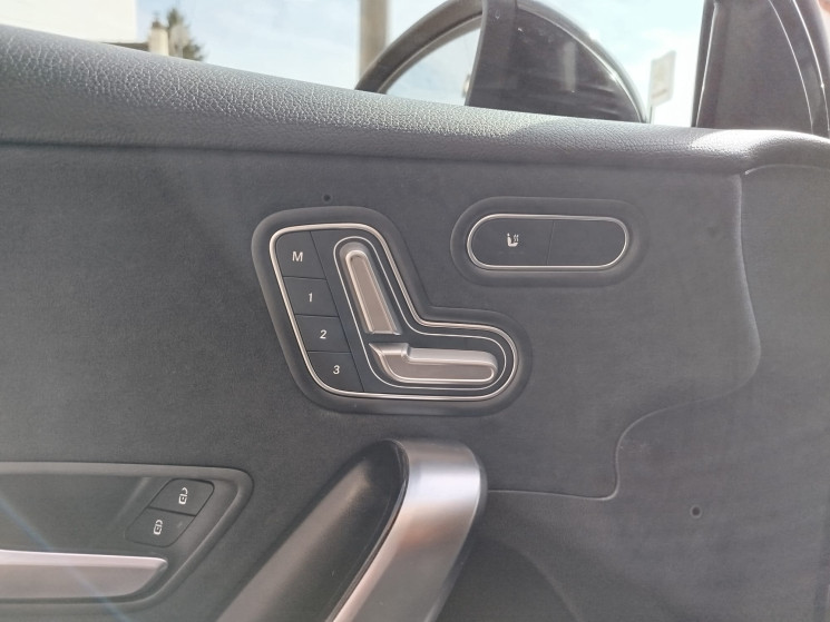 Mercedes Classe A 200 AMG LINE / 1.3 Ti / 163 cv / SUIVI MERCEDES