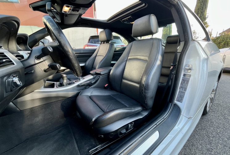 BMW SERIE 3 COUPE E92 LCI 320 xd Pack M SPORT 4X4 / TOIT OUVRANT / SIÈGES ELEC CHAUFFANTS / 320d 