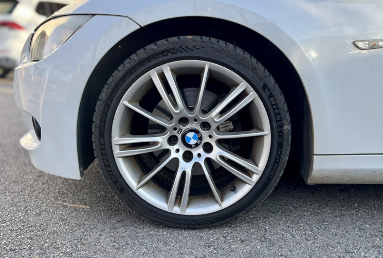 BMW SERIE 3 COUPE E92 LCI 320xd M SPORT / TOIT OUVRANT / SIÈGES CHAUFFANTS / 320 XD / PACK M