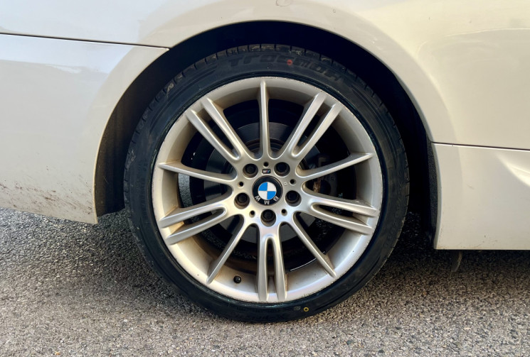 BMW SERIE 3 COUPE E92 LCI 320 xd Pack M SPORT 4X4 / TOIT OUVRANT / SIÈGES ELEC CHAUFFANTS / 320d 