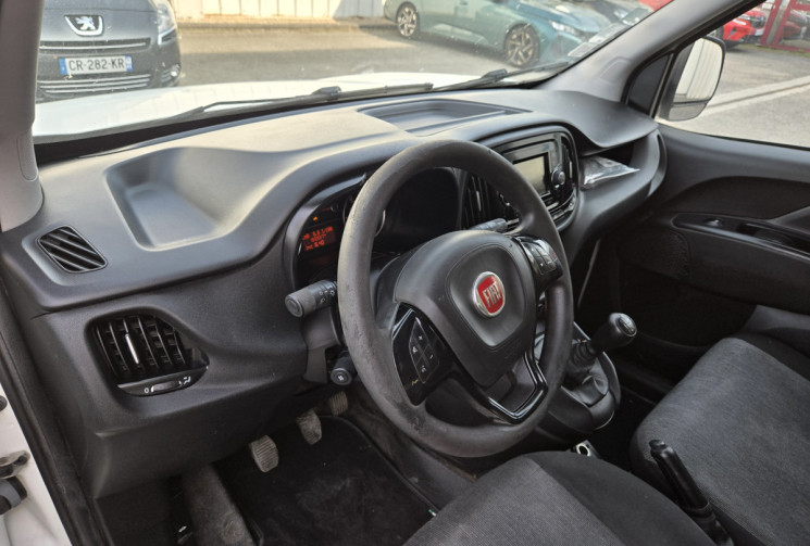 FIAT DOBLO Cargo III (263) Fourgon Phase 2 1.3 MJTD 16V Fourgon court 95 cv