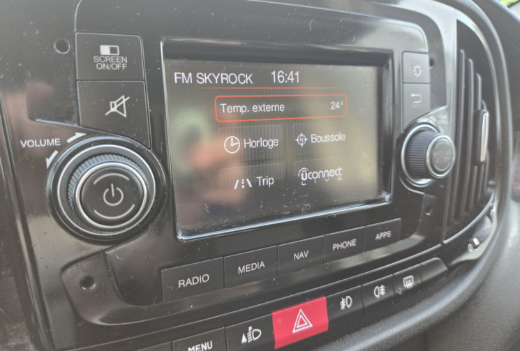 FIAT DOBLO Cargo III (263) Fourgon Phase 2 1.3 MJTD 95ch Pack Professional Trio NaV