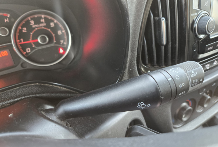 FIAT DOBLO Cargo III (263) Fourgon Phase 2 1.3 MJTD 16V Fourgon court 95 cv