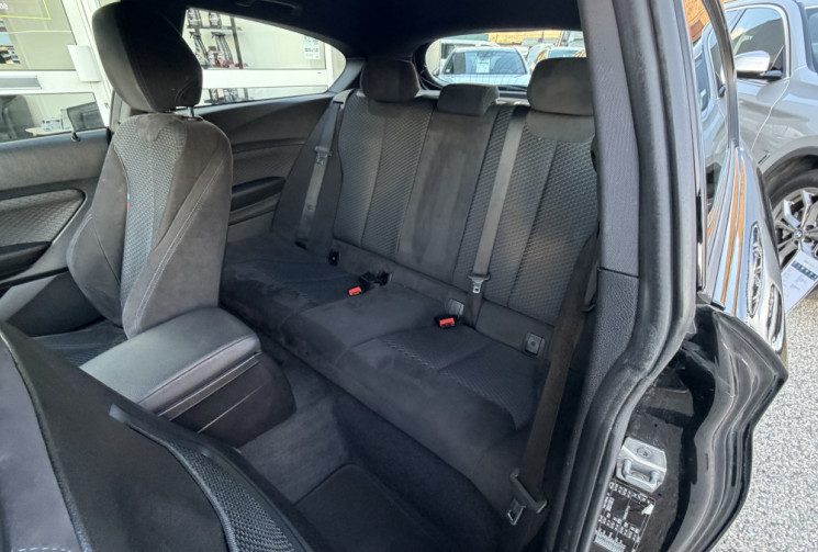 BMW Série 1 (F21) LCI 3 Portes 118d 2.0 d 16V 150 cv Boîte auto  