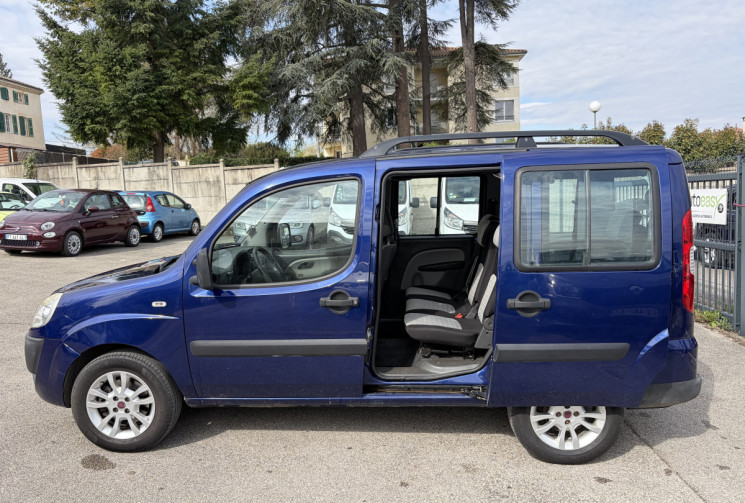 FIAT DOBLO 1.3 D / 84 CH / 7 PLACES 