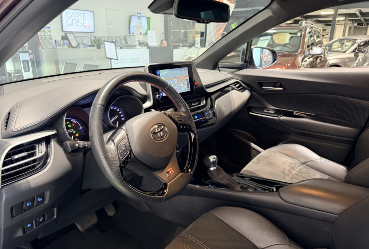 Toyota C-HR 122h GR-Sport 2WD E-CVT MY22 1ERE MAIN