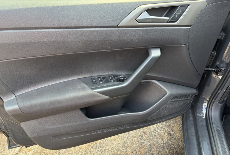 Volkswagen Polo 1.0 TSI  95 CONFORTLINE