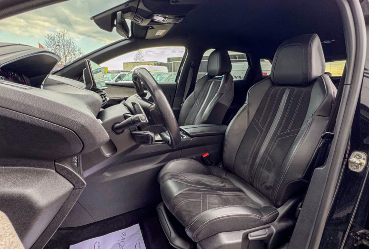 Peugeot 3008 1.6 THP GT EAT8 180 cv Boîte auto Alcantara Sièges chauffants Angles morts 