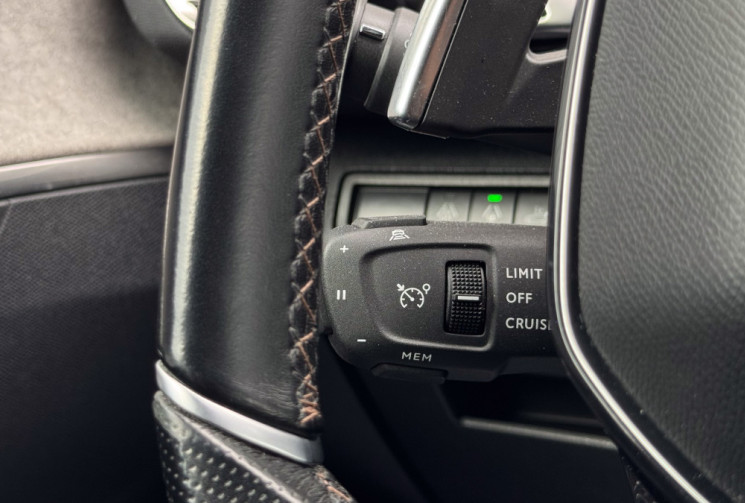 Peugeot 3008 1.6 THP GT EAT8 180 cv Boîte auto Alcantara Sièges chauffants Angles morts 