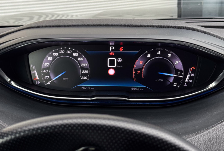 Peugeot 3008 1.6 THP GT EAT8 180 cv Boîte auto Alcantara Sièges chauffants Angles morts 