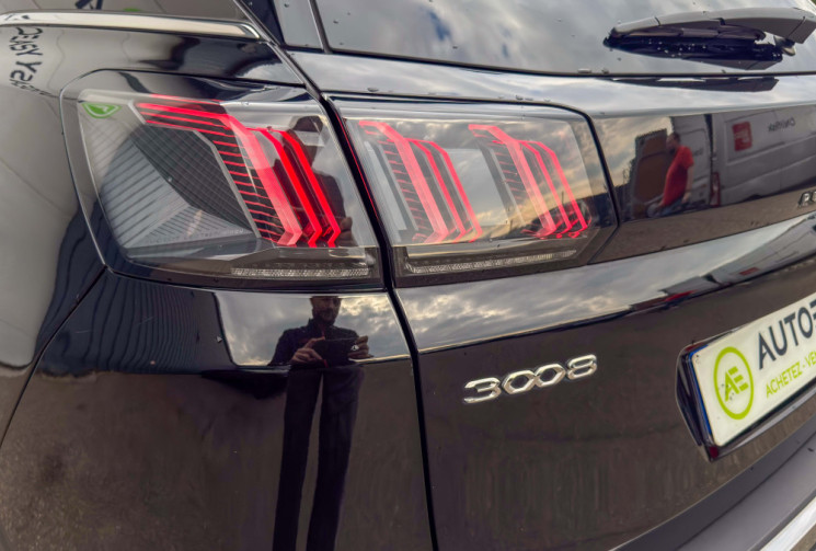 Peugeot 3008 1.6 THP GT EAT8 180 cv Boîte auto Alcantara Sièges chauffants Angles morts 