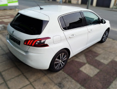 Peugeot 308 Phase II // 1.5 BlueHDi // ALLURE // 130 cv