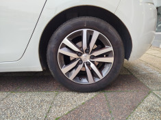 Peugeot 308 Phase II // 1.5 BlueHDi // ALLURE // 130 cv